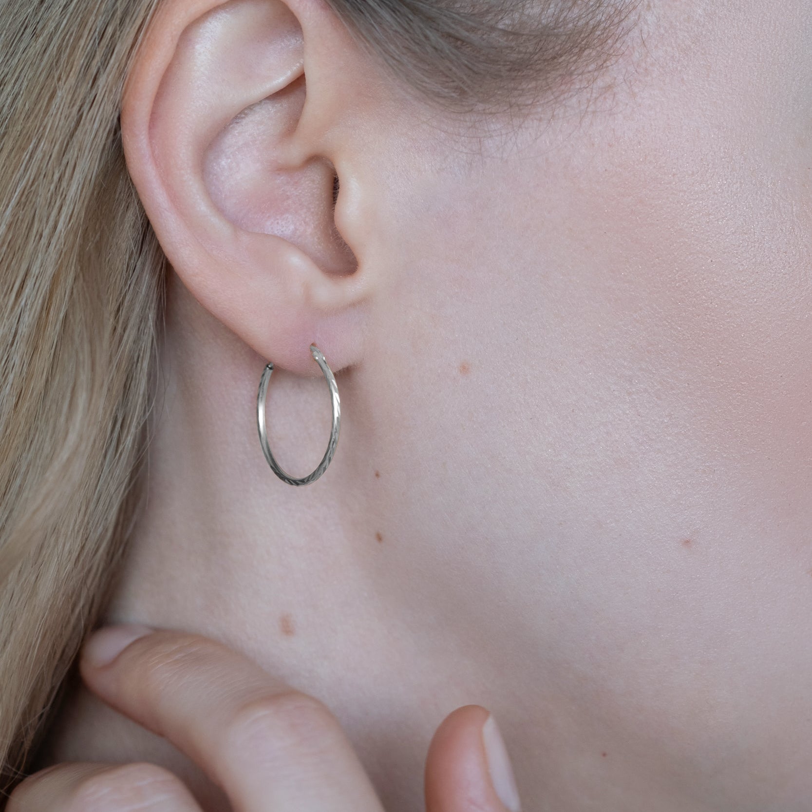 Luma Creolen mit diamond cut