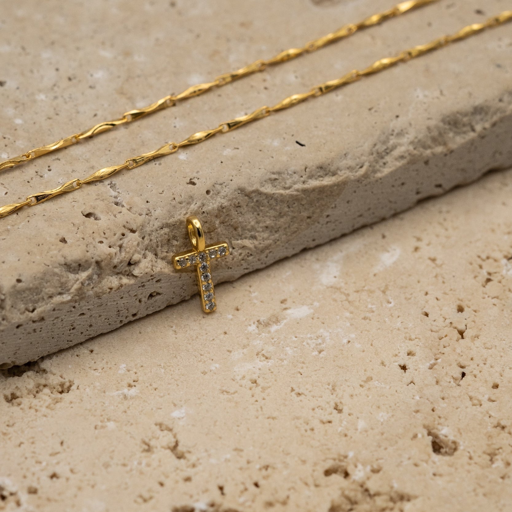 Cirra Halskette mit Buchstabenanhänger