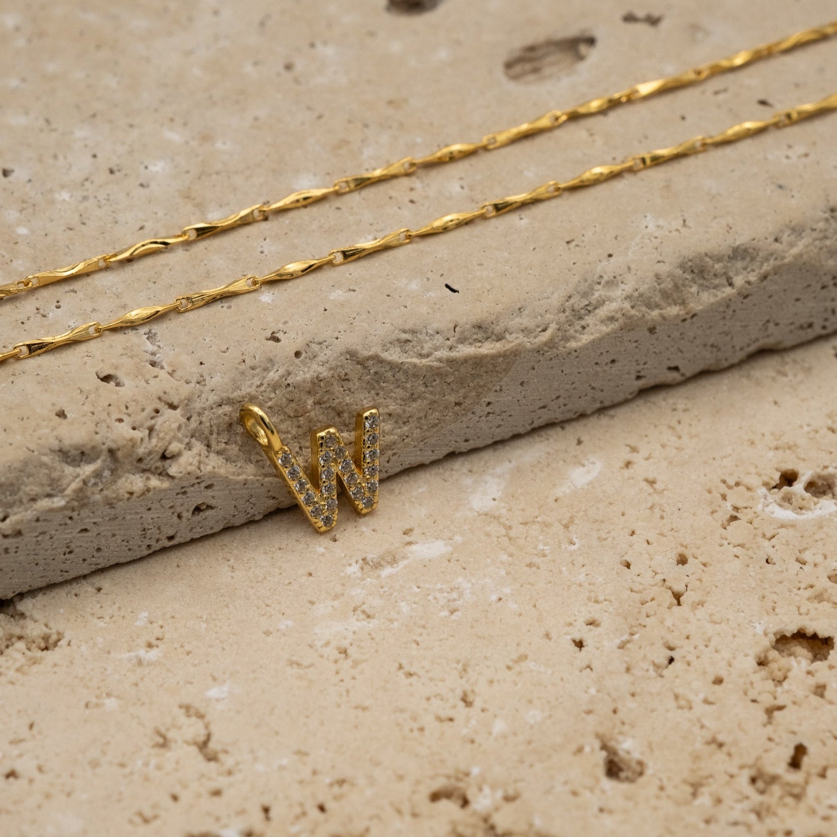 Cirra Halskette mit Buchstabenanhänger