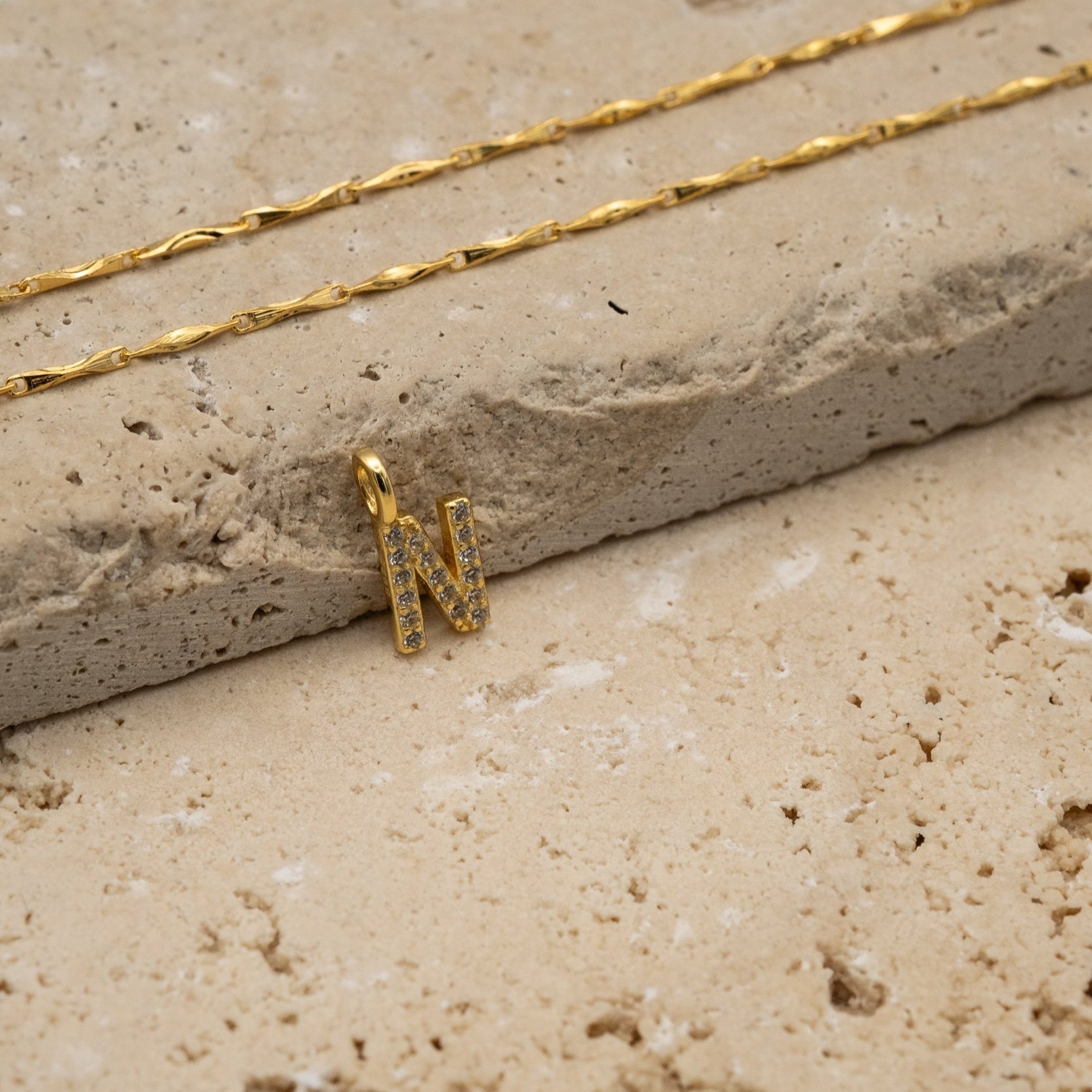 Cirra Halskette mit Buchstabenanhänger